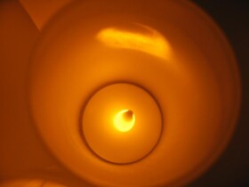 12er Set LED Akku-Teelichter mit Gläsern & Ladestation