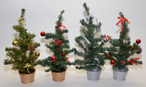 Weihnachtsbaum Tannenbaum 45cm hoch mit Dekoration in vier verschiedenen Farben