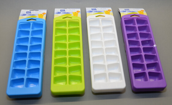 Eiswürfelbehälter Eiswürfelform 3er Set in vier verschiedenen Farben für 48 Eiswürfel