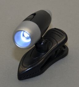 LED Leselampe Cliplampe mit Power LED und Kugelgelenk inkl. Batterien