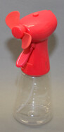 Hand-Ventilator mit Sprühfunktion rot