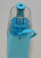 2in1 Trinkflasche und Spr&uuml;hflasche 600ml aus Tritan komplett mit Deckel und Haltegriff