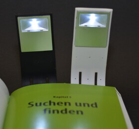 LED Leseleuchte Leselampe sehr flexibel in schwarz oder weiß inkl. Batterie