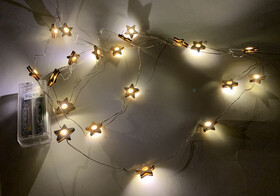 LED Lichterkette aus 20 Holzsternen mit Geschenkverpackung und Batteriebetrieb