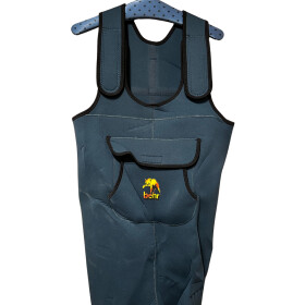 4mm Neopren Warhose mit Profilsohle Gr. 40/41 / Knick im...