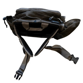 Bauchtasche Gürteltasche für Angler mit kleinem Fehler an der seitlichen Tasche