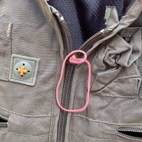 Behr Anglerweste mit vielen Taschen Größe XL mit kleinem Fehler am RV