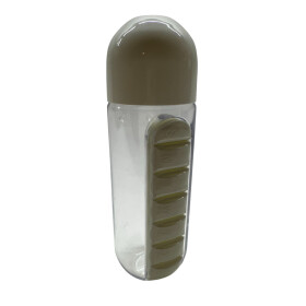 600ml Trinkflasche mit Tablettenbox für sieben Tage...