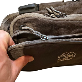Back Pack de Luxe von Behr mit kleinem Fehler an einem...