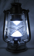 Dimmbare LED-Sturmlampe im Öl-Lampen-Design