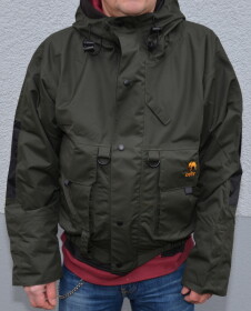 Atmungsaktive Spinn- und Watjacke mit vielen Taschen von...